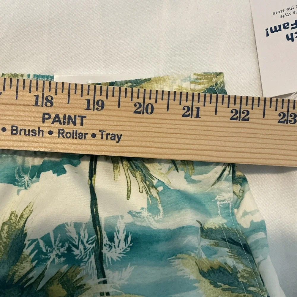 Old‎ Navy Swimming Trunks Shorts Elastic Waist Drawstring 2XL NWT